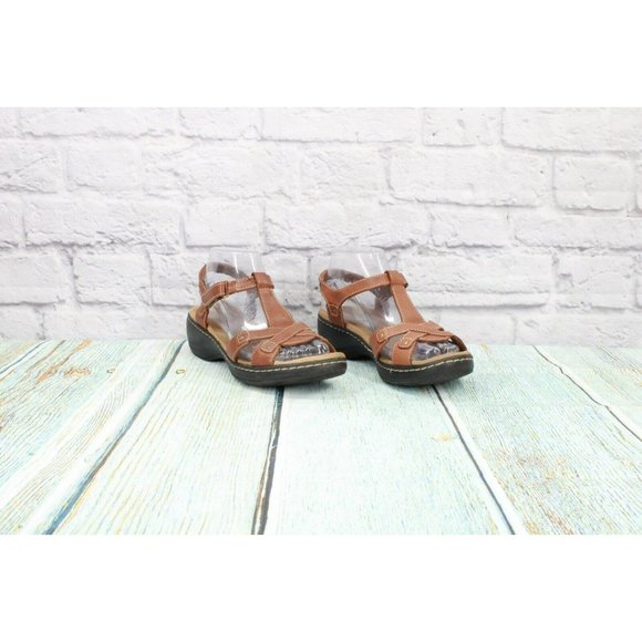 Clarks Hayla Flute  Brown Leather Ankle Strap Wedge Sandals Size 7 M - Picture 3 of 9